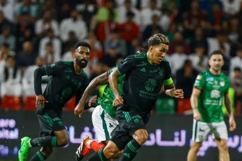 قلب الطاولة في الوقت القاتل.. الاتفاق يهزم الأهلي في الدوري السعودي
